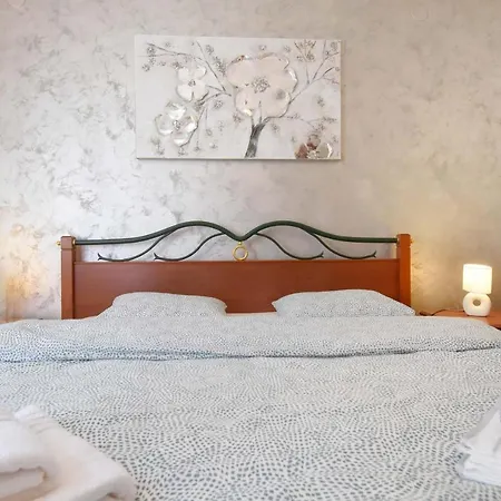 Brdo Apartment *