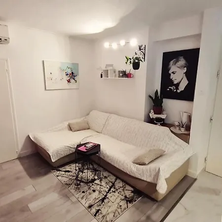 Apartment Brdo Pula